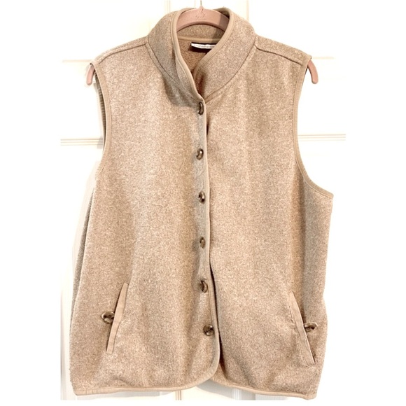 Croft & Barrow Vest Size XL Cozy Fleece Knit Beige Soft Lightweight Year round - Picture 1 of 6